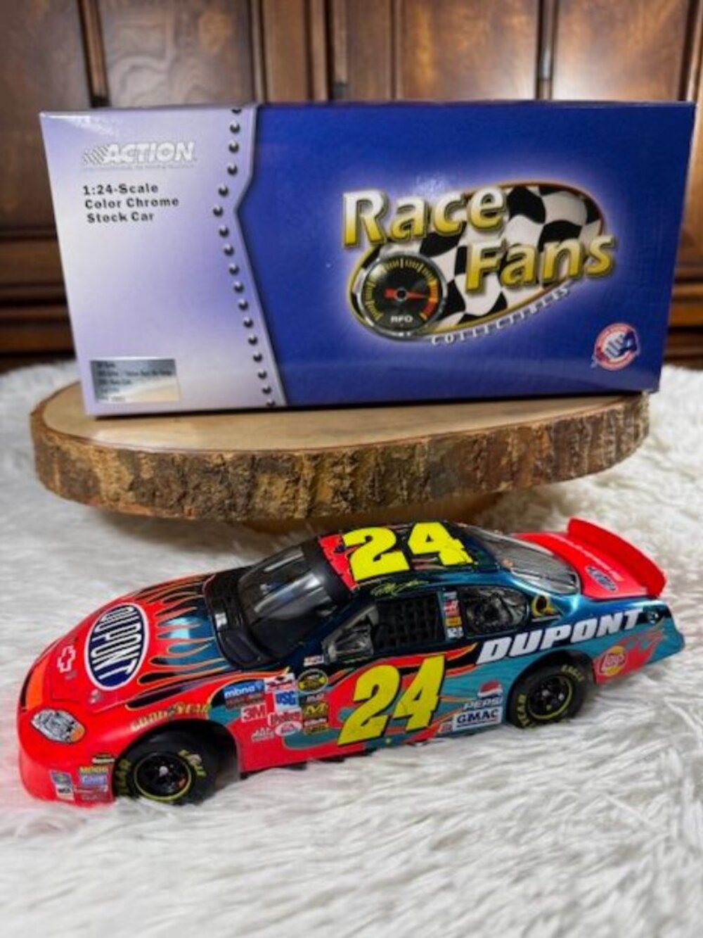 Vintage Jeff Gordon #24 DuPont Daytona Raced Win 2005 Monte Carlo Chrome 1:24